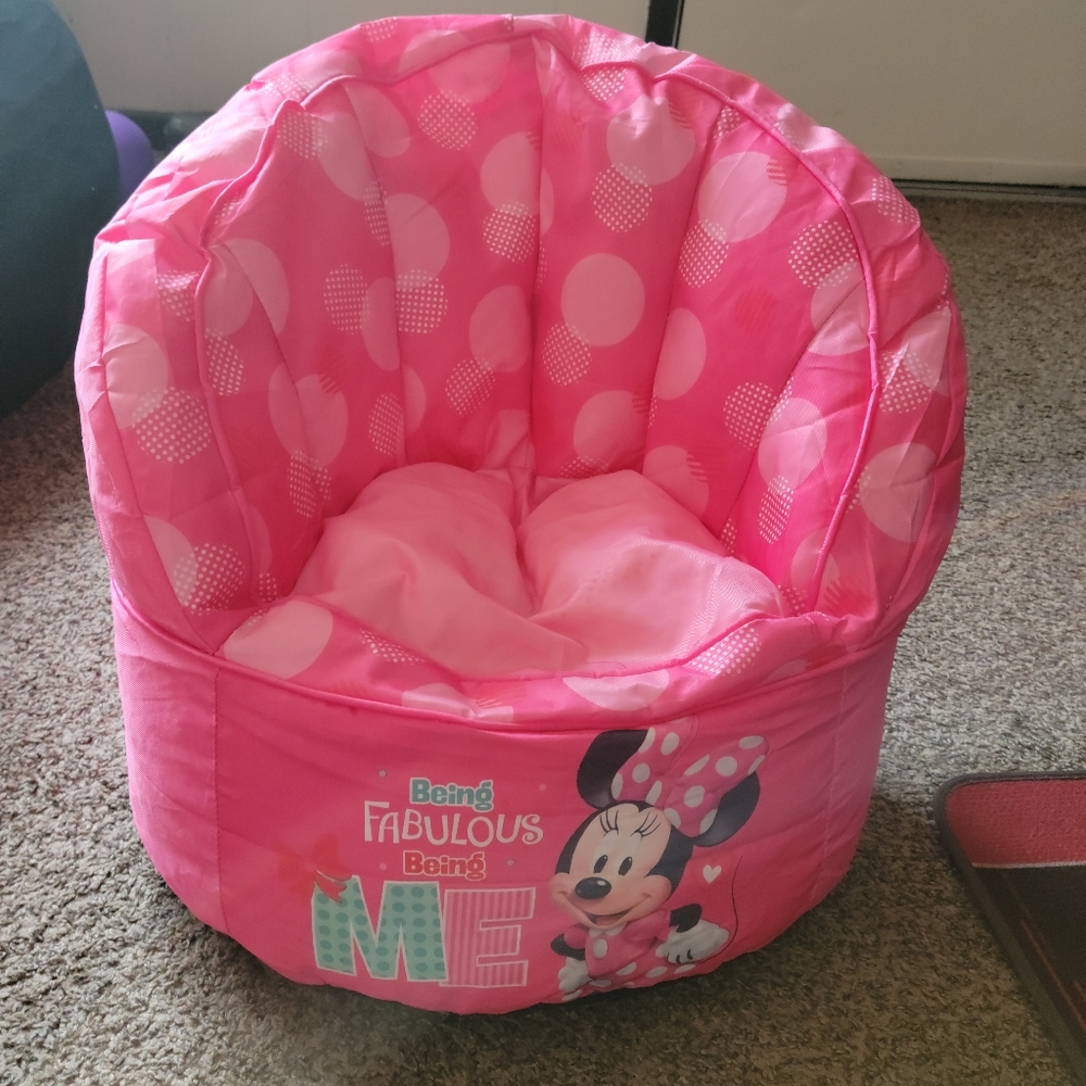 Little girls mini mouse bean chair